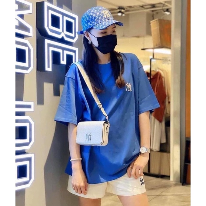 TÚI MLB ĐEO CHÉO TRƠN MONOGRAM IN CHÌM