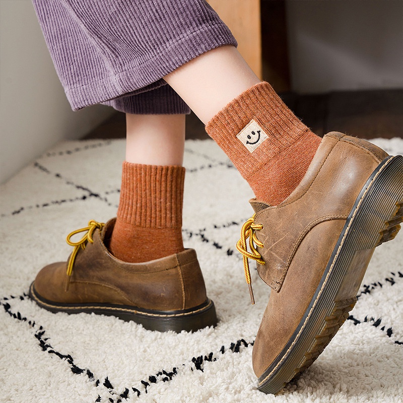 Vớ WAFNHA D456 in họa tiết mặt cười màu sắc đáng yêu thời trang dành cho nữ