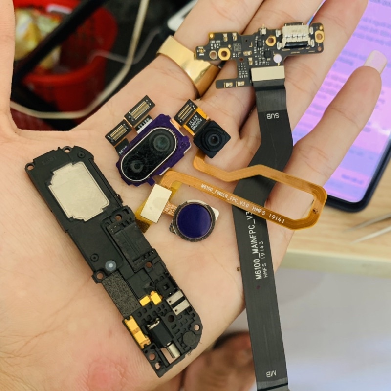 Main sạc,cáp nối main,camera trước sau,loa ngoài,vân tay rin bóc máy