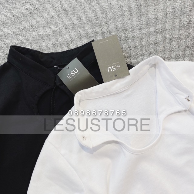 ẢNH TỰ CHỤP Croptop cổ trụ khoét tròn tay ngắn