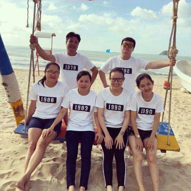 Áo in năm sinh nam nữ