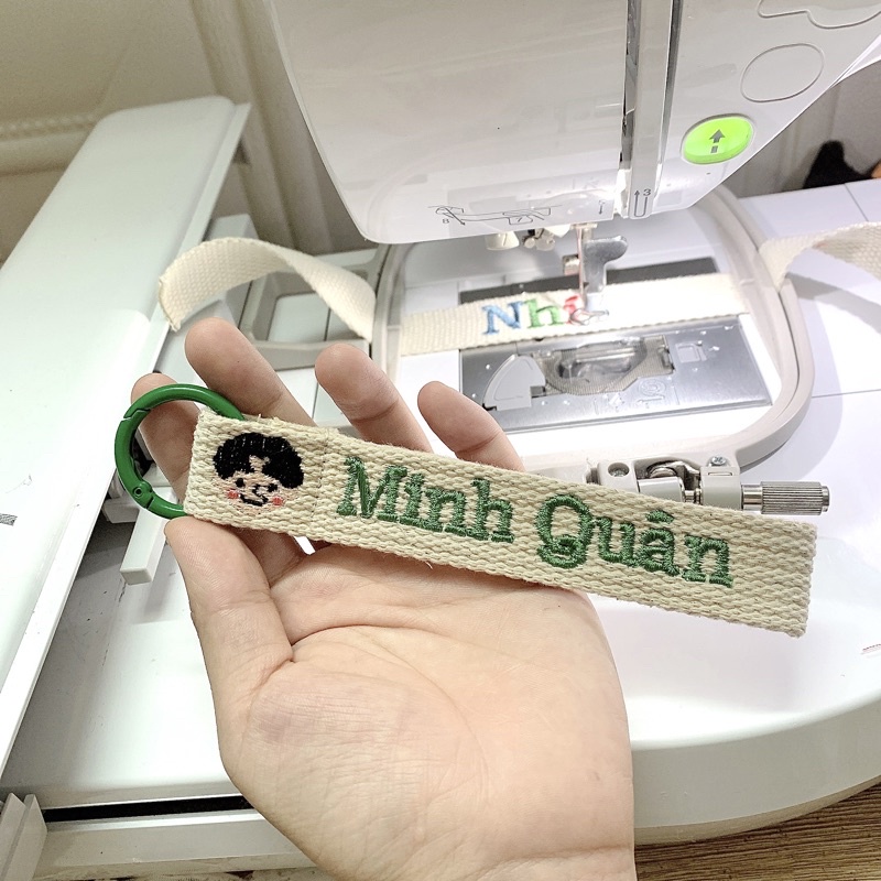 Nametag thêu tên theo yêu cầu hình bé trai, bé gái