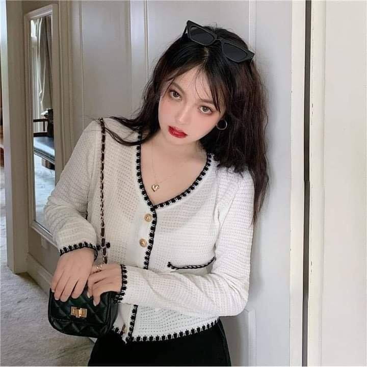 Áo Cardigan Dài Tay Cổ V Vải Dệt Kim Dáng Croptop 2 Màu Đen, Trắng Phong Cách Thời Trang Hàn Quốc Ulzzang | BigBuy360 - bigbuy360.vn
