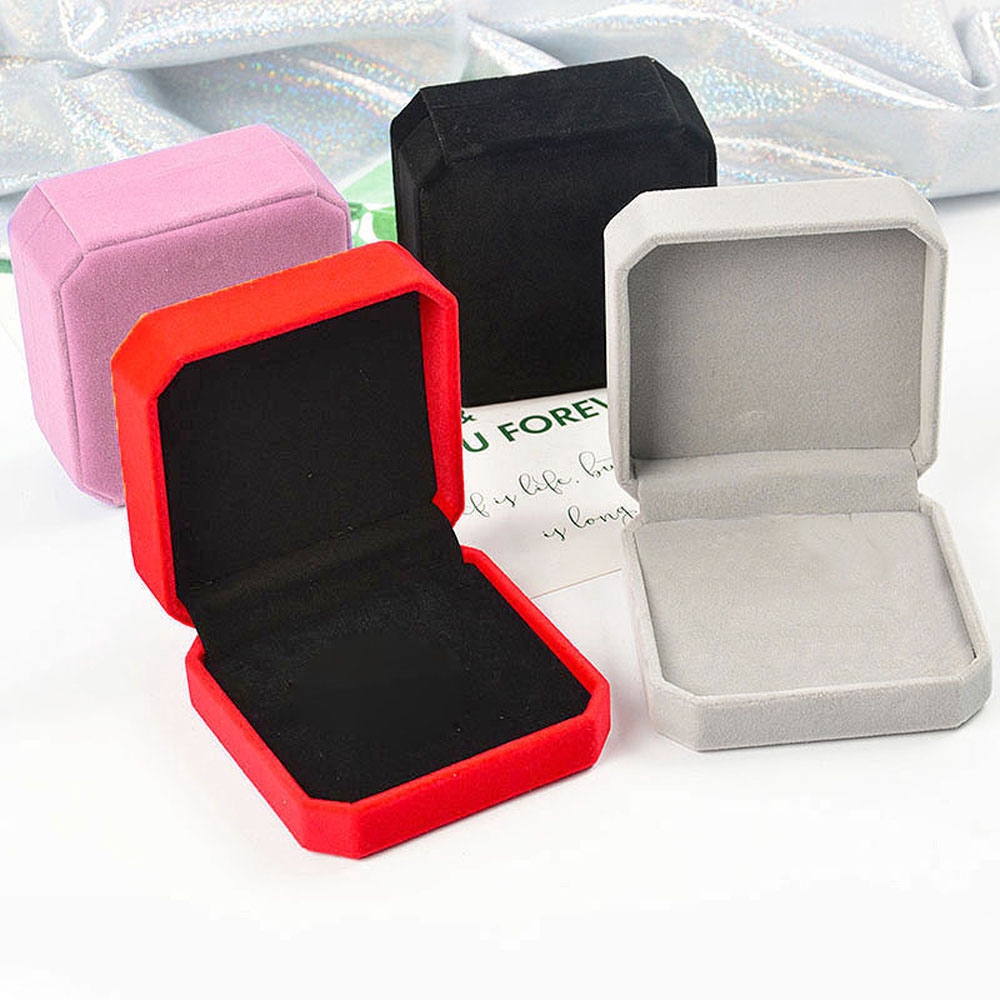 Hộp Nhung Đựng Trang Sức Sang Trọng