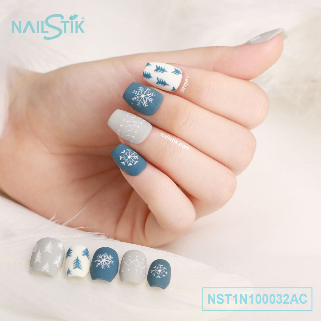 Móng úp thiết kế by NAILSTIK, màu xám xanh, form móng coffin, ngắn, 032