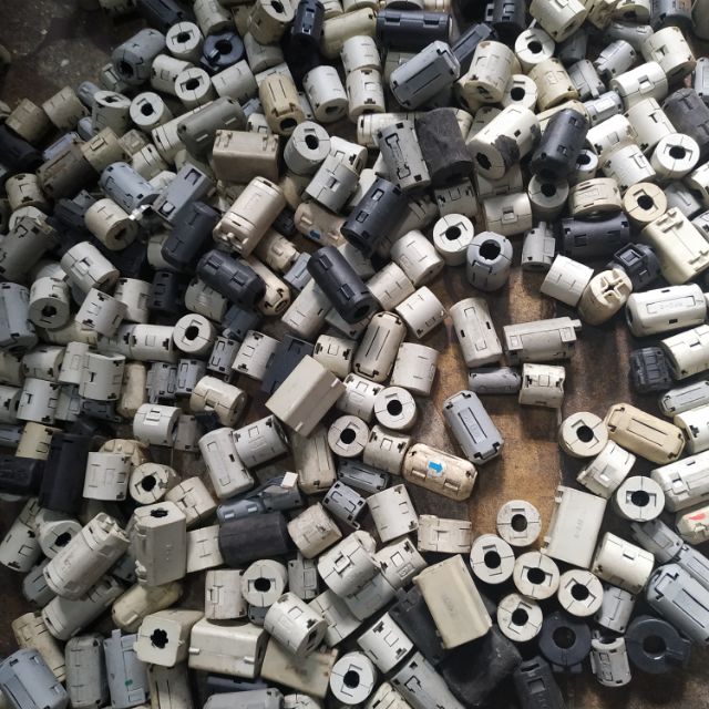 Cục lọc nhiễu khử từ bãi Nhật