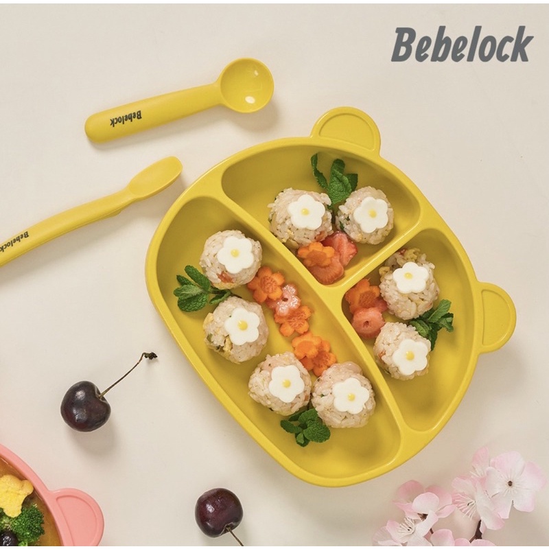 Khay ăn dặm silicone chống đổ Bebelock Hàn Quốc được tặng kèm thìa silicone