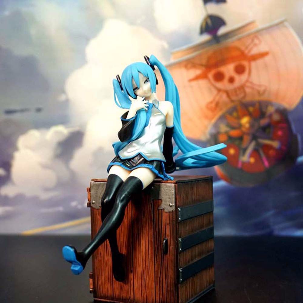 Mô hình nhân vật Hatsune Miku bằng chất liệu PVC