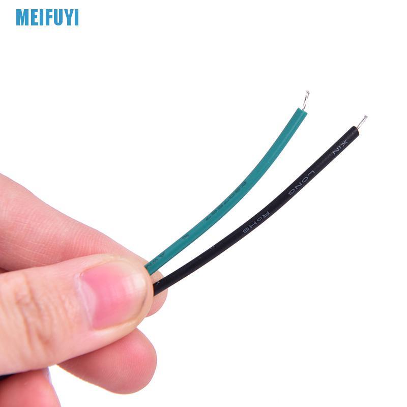 1 đèn LED 12V 6 bóng gắn hông xe tải
