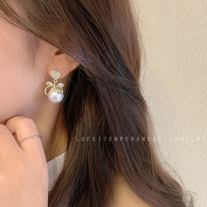 Đôi Bông Tai Ngọc Trai Thanh Lịch