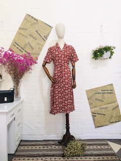 đầm Vintage hoa nhí đỏ