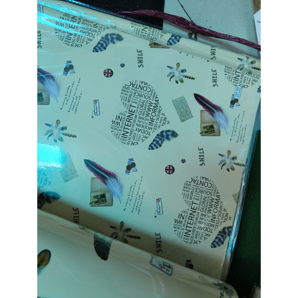 Giấy gói quà mẫu mới nhất xấp 50 tờ khổ 50x70cm