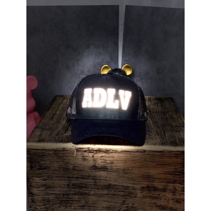 Mũ lưỡi trai adlv