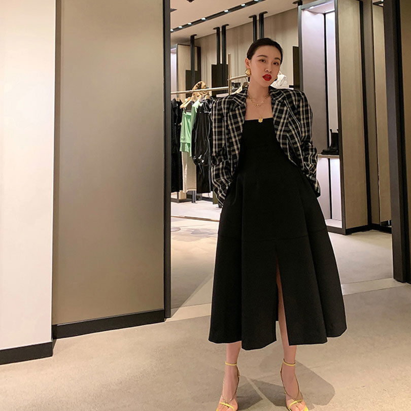 Váy Yếm Dáng Dài Màu Đen Thiết Kế Đơn Giản Trẻ Trung Hợp Thời Trang | BigBuy360 - bigbuy360.vn