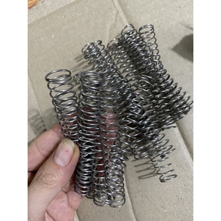 [Hàng có sẵn] 5 cái phi 13 Lò xo nén inox nhật