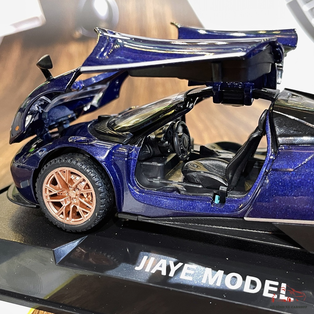 Xe mô hình sắt Pagani Huayra Dinastia  tỉ lệ 1:32 hãng Double Horses 3 màu