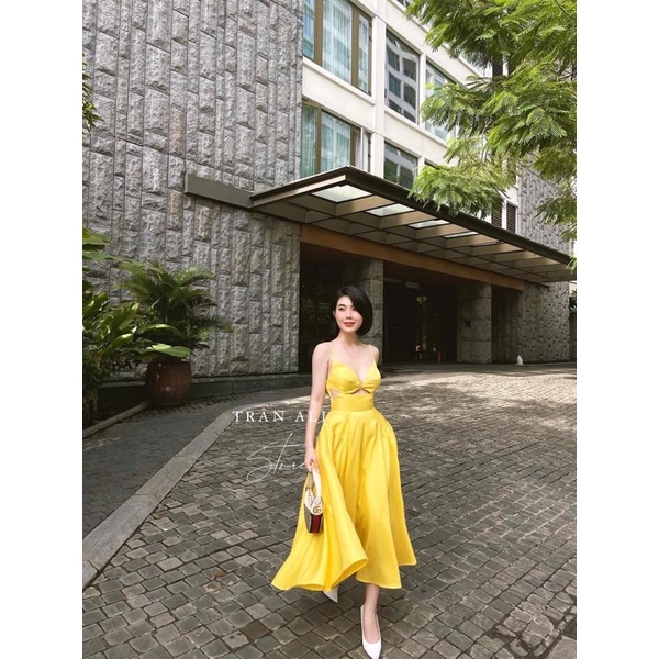 Sẵn_Váy maxi 2 dây khoét eo có mút ngực lên form siêu đỉnh