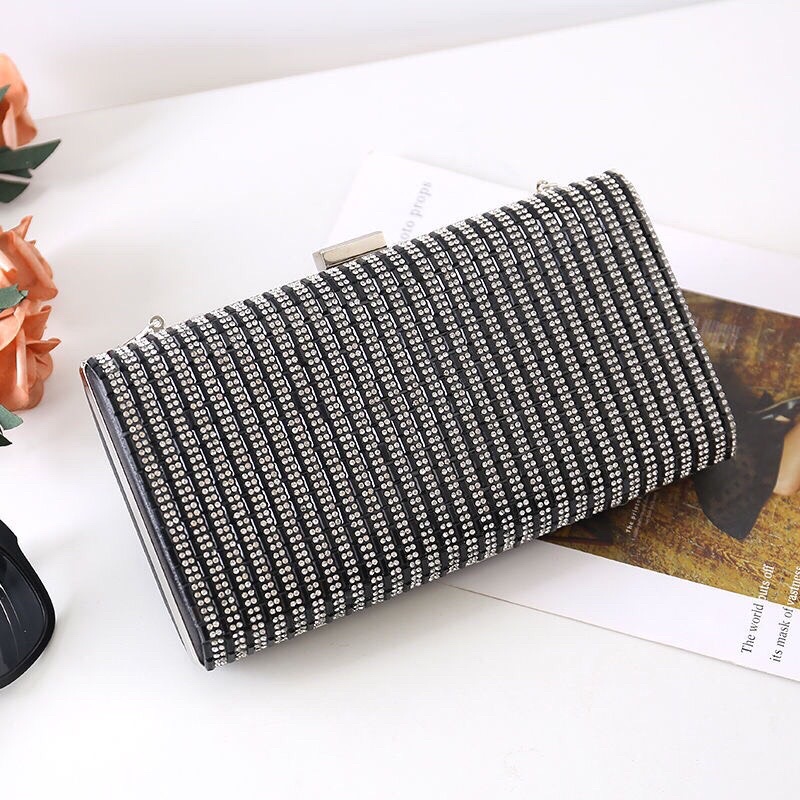 Bóp Đầm Đeo Vai Kết Hạt Thủ Công Hàng Cao Cấp Có Quai{ Nhận giao hoả tốc trong ngày khu vực tphcm}