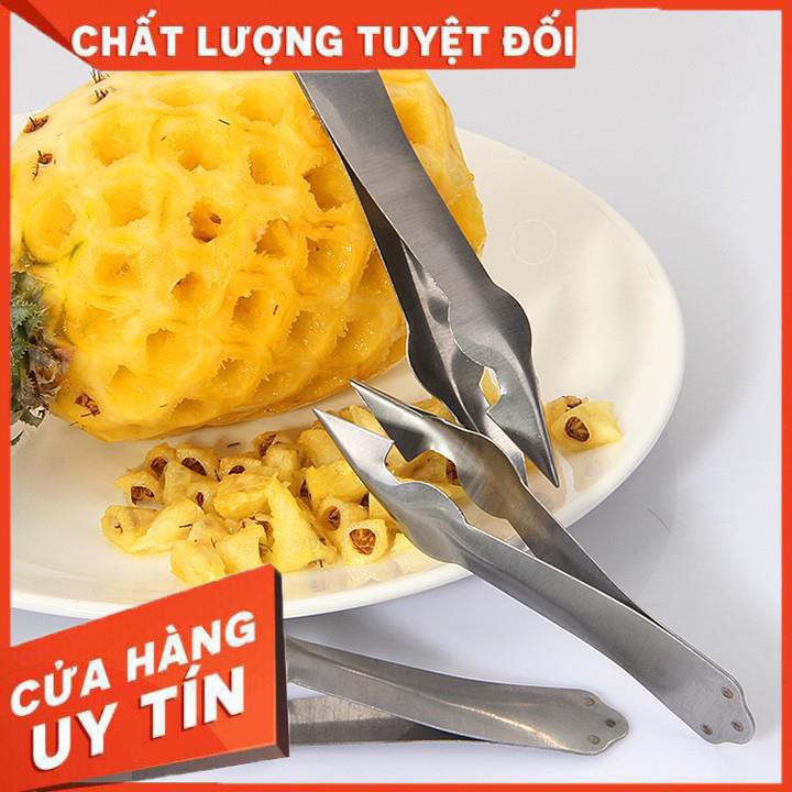 Dụng cụ gắp mắt dứa thông minh