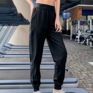 Quần jogger thun dù nhẹ - form đẹp