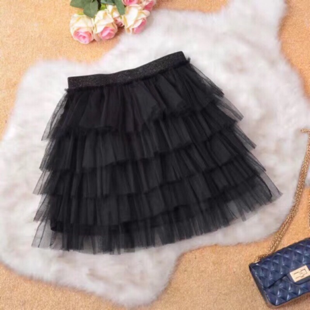 Chân váy voan ngắn nhiều tầng