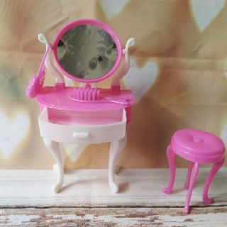 Bộ bàn trang điểm cho búp bê