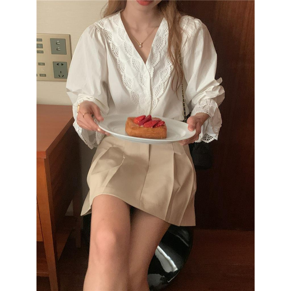 Áo Sơ Mi Dài Tay Cổ Chữ V Thêu Ren Tinh Tế Kiểu Pháp 62805