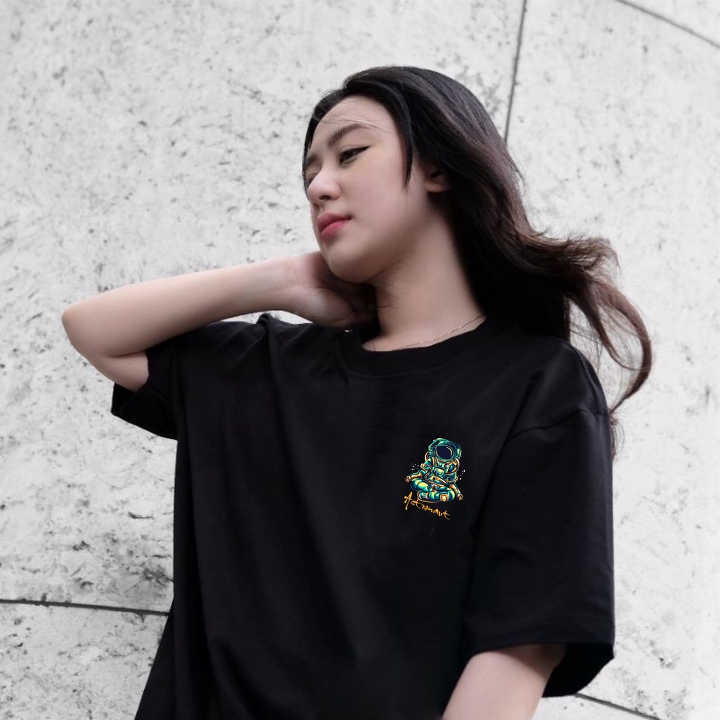 SKY TEE - ÁO THUN FORM RỘNG TAY LỠ ASTRONAUT BLACK AND WHITE | BigBuy360 - bigbuy360.vn