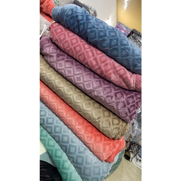 Chăn Lông Thỏ 2,5kg Mềm Mịn Loại 1 kích thước 2mx2m3 Giá Rẻ