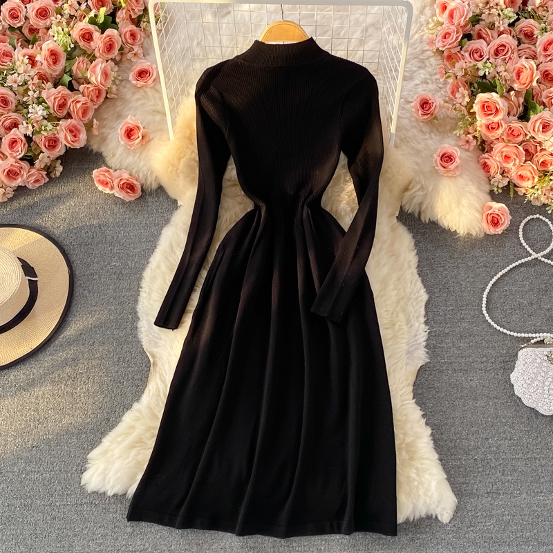 Đầm len cổ tròn dáng xòe, váy len dáng dài sang chảnh