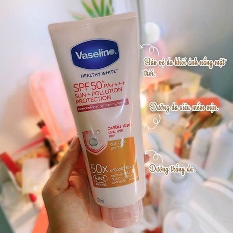 [HÀNG CHUẨN THÁI 100%] DƯỠNG THỂ VASELINE 50X CHAI 320ML