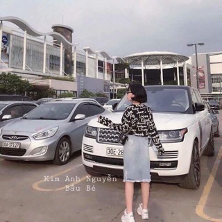 Áo croptop chữ