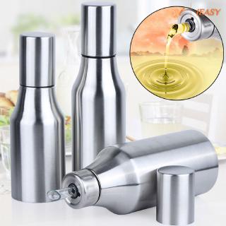 Bình rót dầu dùng trong nhà bếp