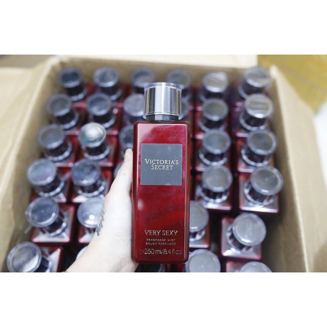 ♯𝐛𝐨𝐝𝐲𝐦𝐢𝐬𝐭𝐚𝐮𝐭𝐡♯ Xịt Thơm Toàn Thân Victoria's Secret - Very Sexy Body Mist (30ml) [𝐌𝕚𝐧𝕚 𝐂𝕙𝐢𝕖𝐭 30𝕞𝐥] | Thế Giới Skin Care