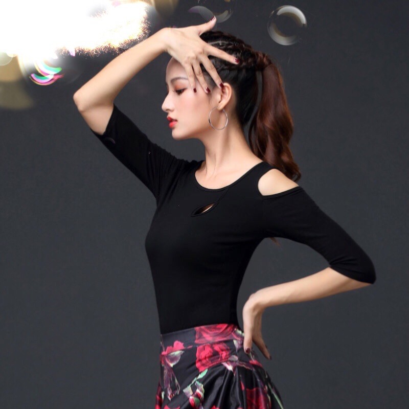 Áo thun nữ khiêu vũ