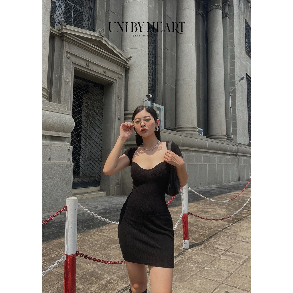 [Mã SKAMA06 giảm 8% tối đa 50K đơn 250K] Váy trễ vai nữ Lisa Dress VBD016 ôm body, vải len tăm co giãn - Uni By Heart | BigBuy360 - bigbuy360.vn