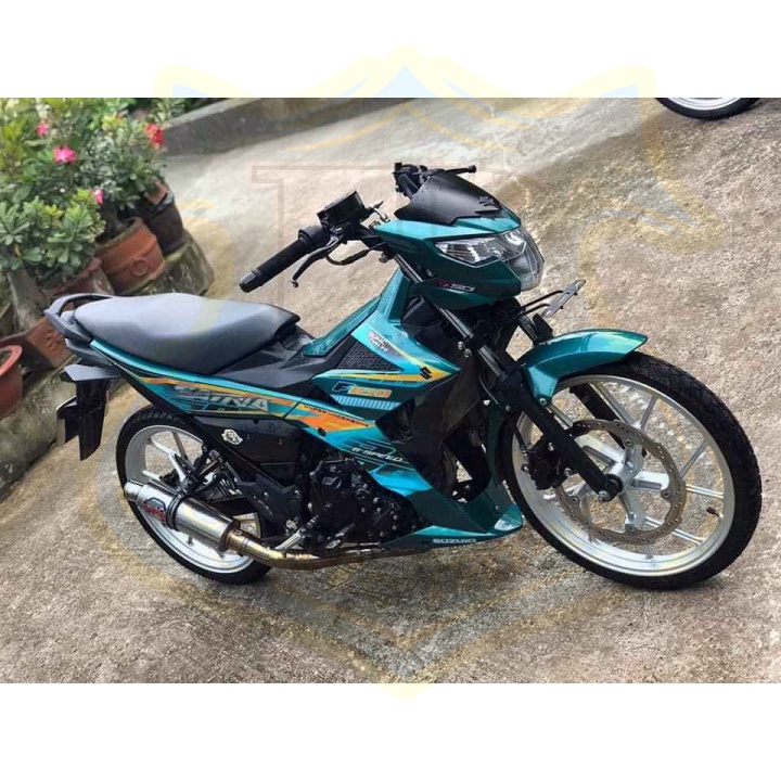 ( Quí khách vui lòng mang ra tiệm cho thợ dán ) Tem satria fi đen v4