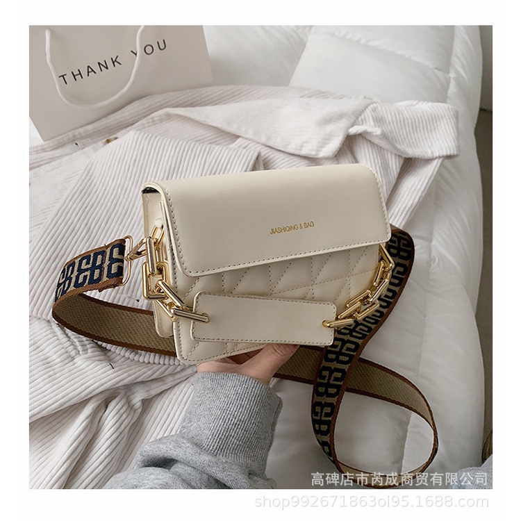 Túi Đeo Chéo Một Bên Vai Hình Vuông Phong Cách Châu Âu Thời Trang Độc Đáo Mới Dành Cho Bạn Nữ Phong Cách Hàn Quốc 2021