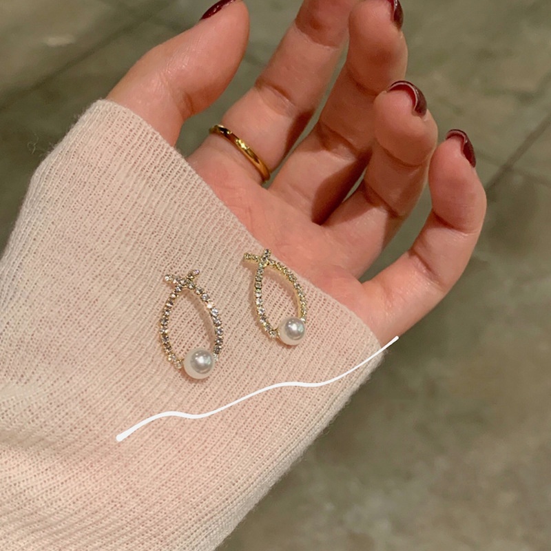 Bông tai chữ X đính ngọc trai nhân tạo thời trang
