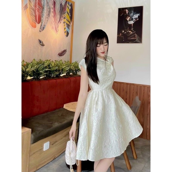 ĐẦM GẤM LỆCH ĐÍNH HẠT XOÈ