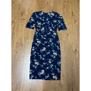 Váy Helen Kieu size M, phom nhỏ
