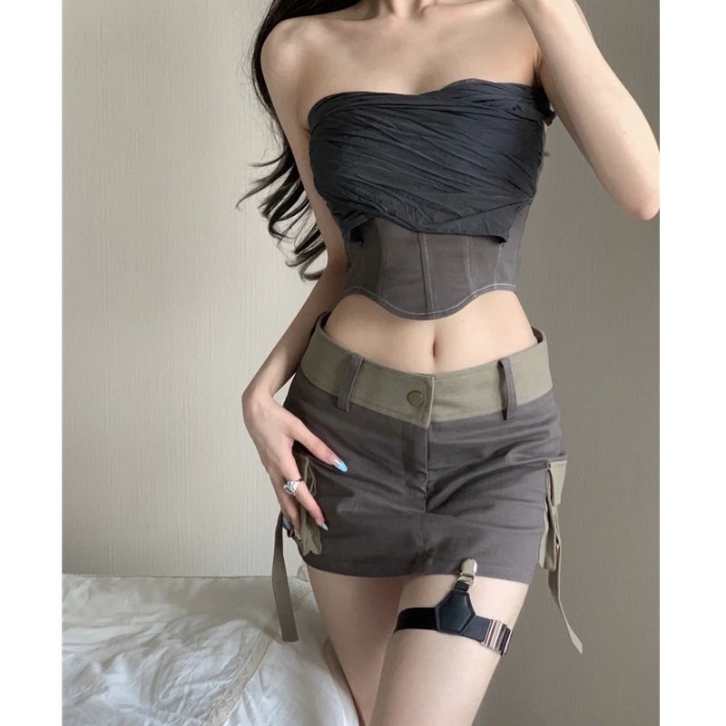 Niche Set Áo Hai Dây Phối Quần Short Yếm Phong Cách Mới Hợp Thời Trang Cá Tính Dành Cho Bạn Gái