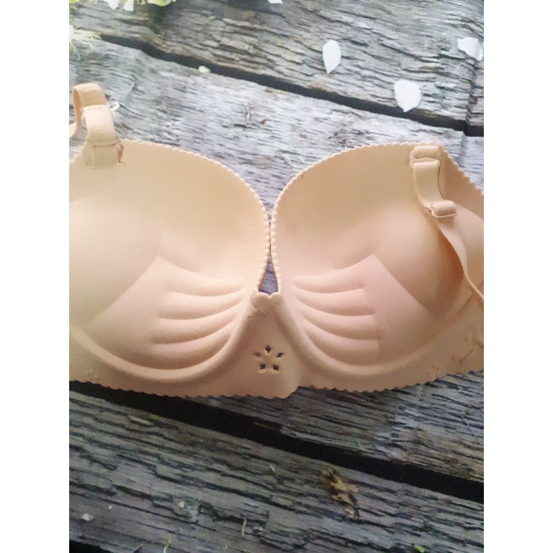 Áo ngực su bông cúc không gọng mút dầy.