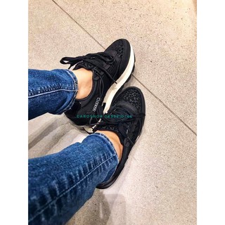 Giày thể thao Zara xuất dư