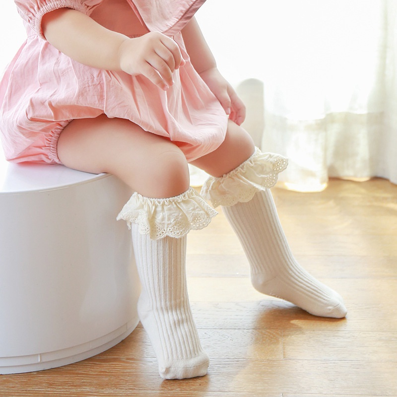 Vớ dài đến gối phối ren hoa dành cho bé gái