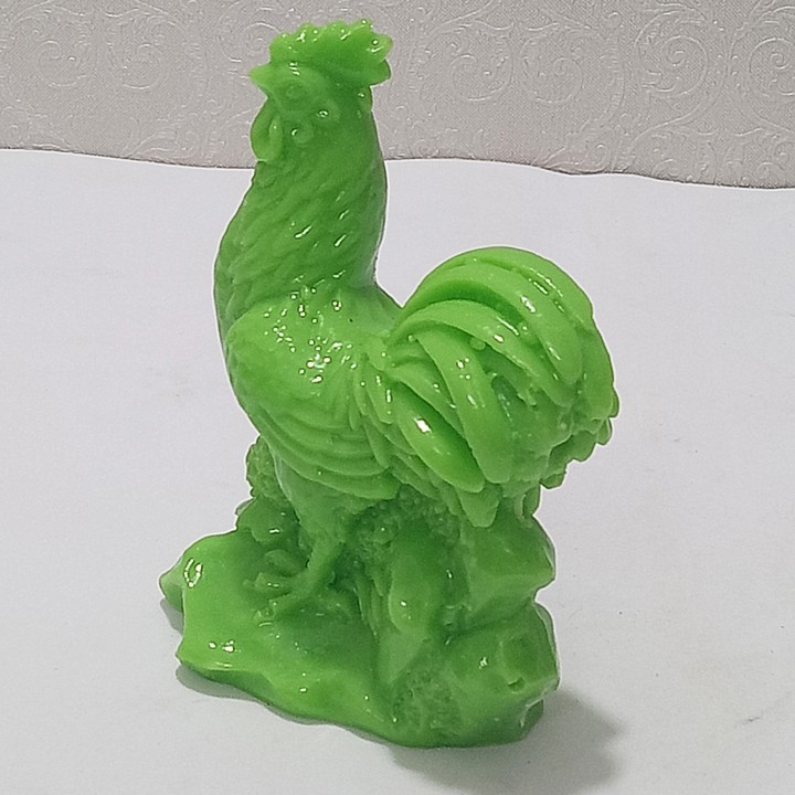 Tượng 12 con giáp gà nhỏ màu xanh