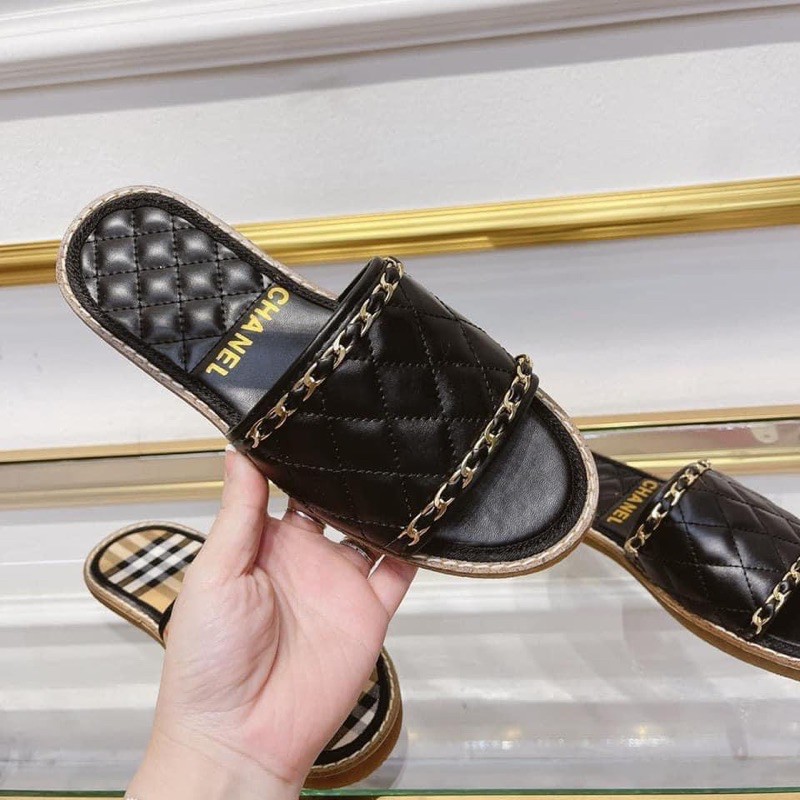 DÉP LÊ CÓI VIỀN XÍCH- KẺ BB