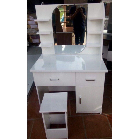 Bàn phần trang điểm nhựa Đài Loan cao cấp 1m4 x 0.8m – Nội thất Thành Công