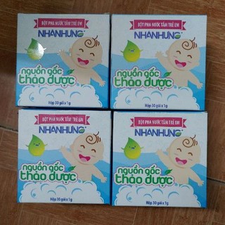 Bột thảo mộc pha nước tắm cho bé Nhân Hưng 30 gói