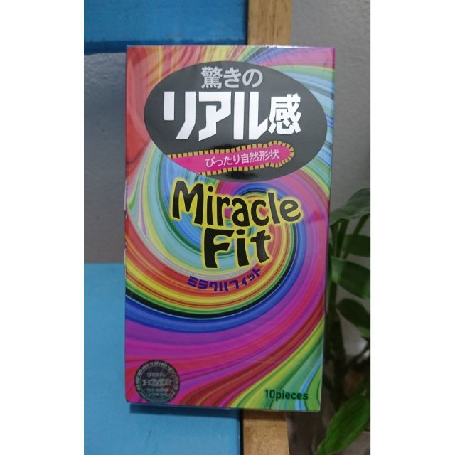 Bao cao su Sagami Miracle Fit siêu mỏng, size nhỏ 49mm ôm sát (Hộp 10) xịn